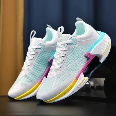 LIGHTWEIGHT SPORTS SHOES